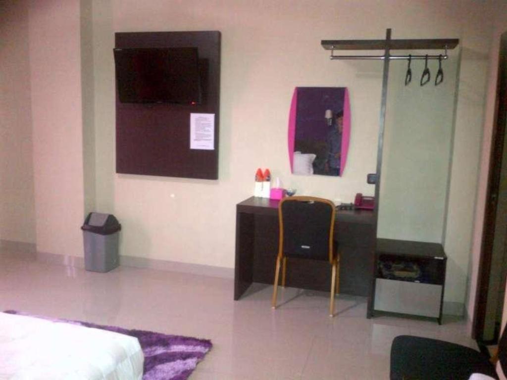 Erin Int Hotel Makassar Exterior photo
